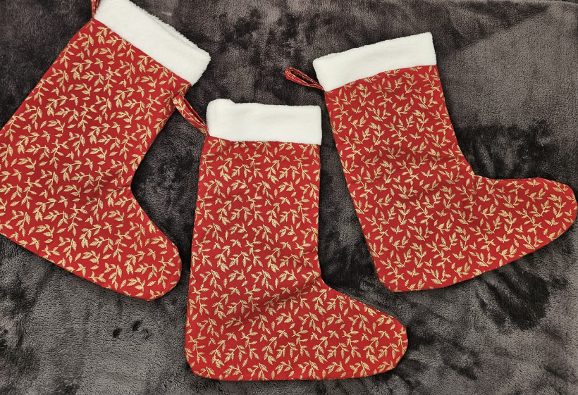 Weihnachtsstiefel selber nähen – kostenloses Schnittmuster mit Nähanleitung